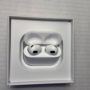 Apple AirPods 4th Generation | USB-C | Mint Condition